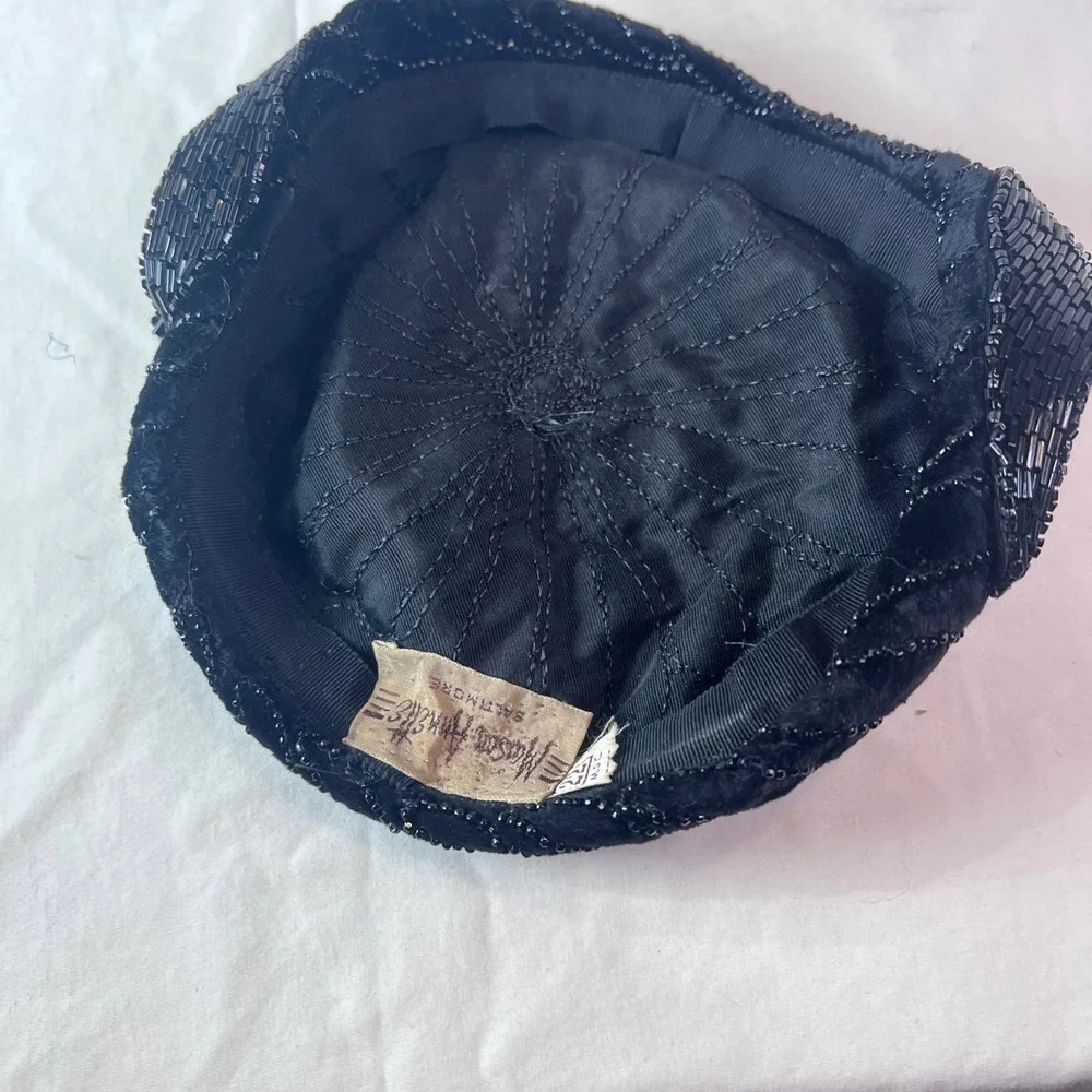 Vintage Maison Annette Baltimore Black Velvet Beaded Sequin Beret Pillbox Hat 22